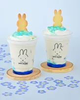 ミッフィーの世界に浸る！期間限定「フラワーミッフィー ネモフィラヨーグルトドリンク」が発売開始