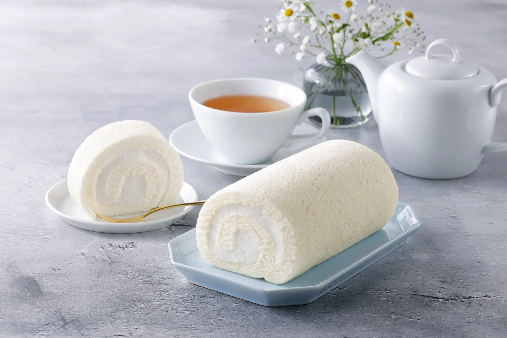 白い恋人チーズケーキとティーセット