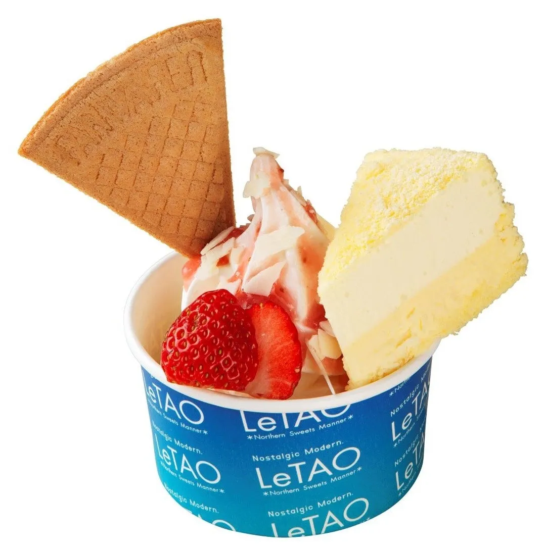 LeTAOの特製デザート、ソフトクリームとチーズケーキ