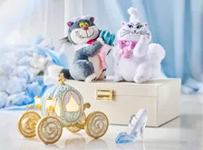 ディズニープリンセス気分に♡ストア新作グッズ「WISHING YOU A LOVELY DAY」