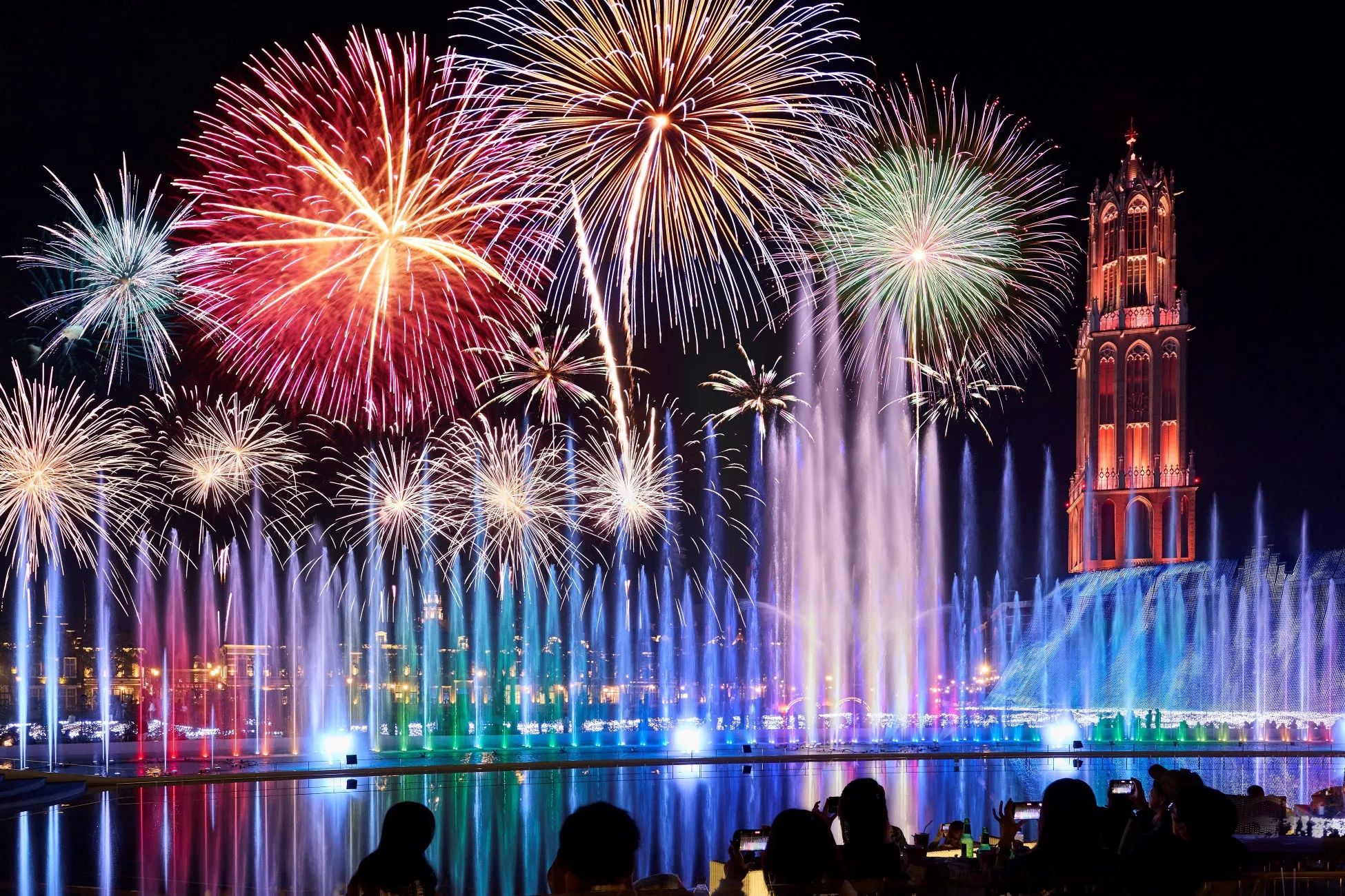 冬の夜空に22,000発！ハウステンボス「九州一 大花火まつり」開催決定