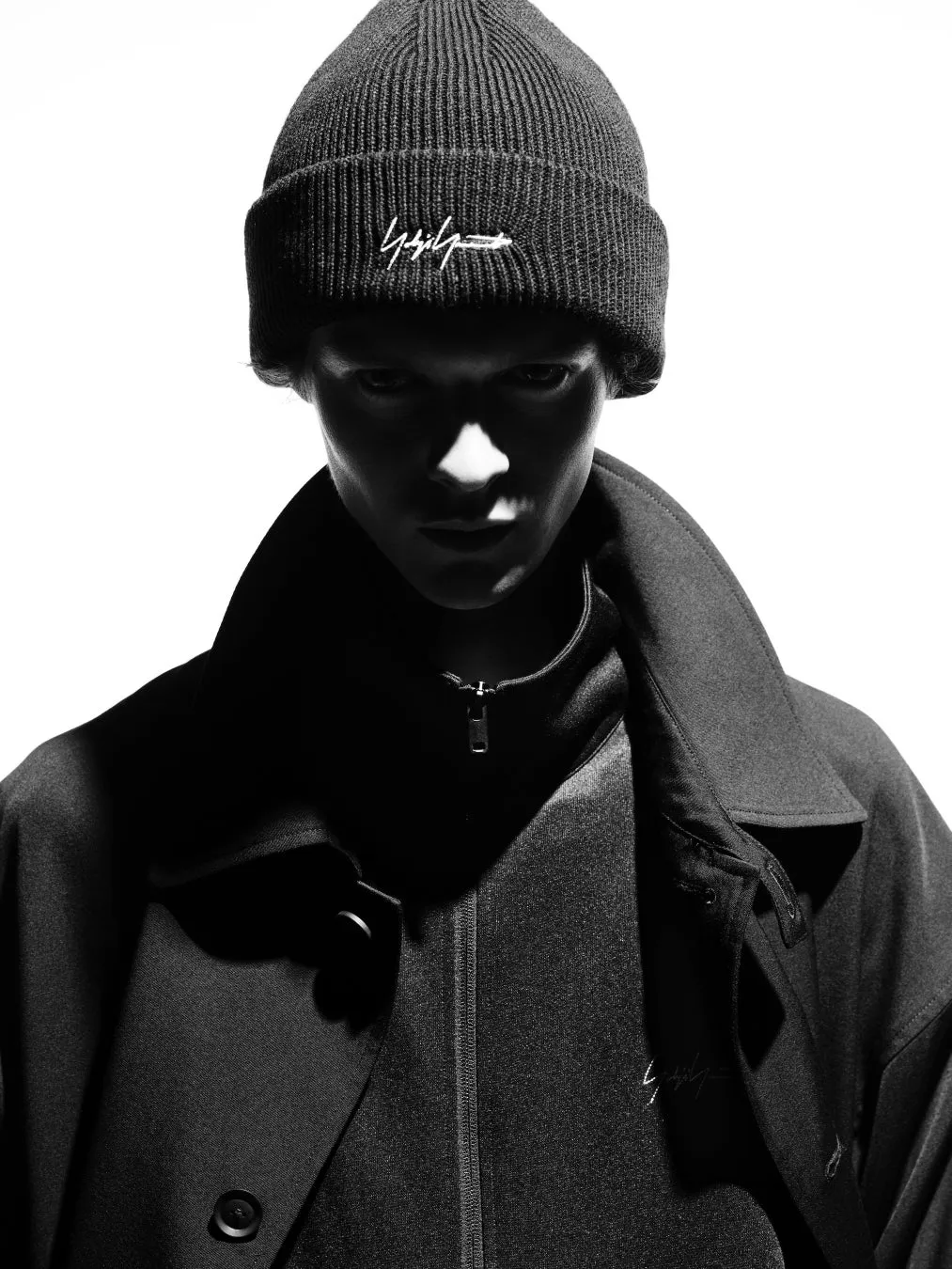 Yohji YamamotoとY-3のコラボレーションによる新ラインY-3 KURO