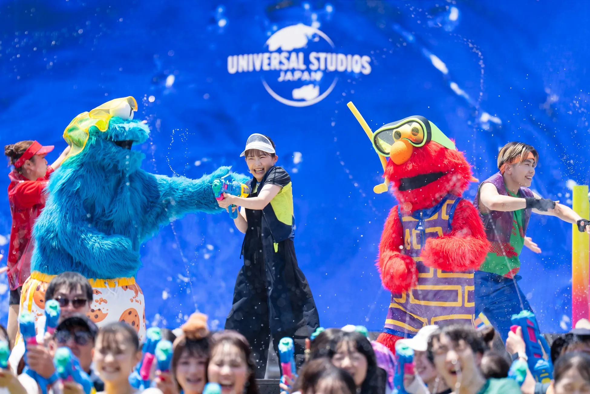 ユニバーサル・スタジオ・ジャパンオープニングセレモニー水遊び