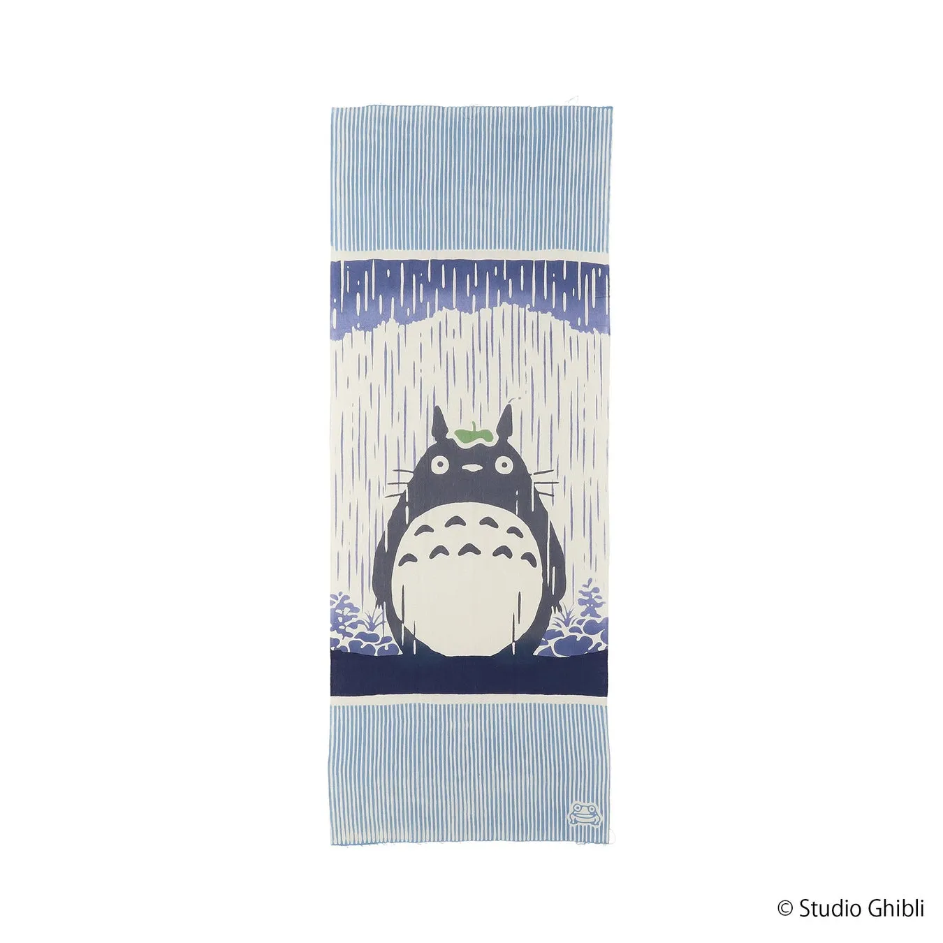 雨の日のトトロを囲んだデザインの手ぬぐい「となりのトトロ 本染め手拭い 雨縞」