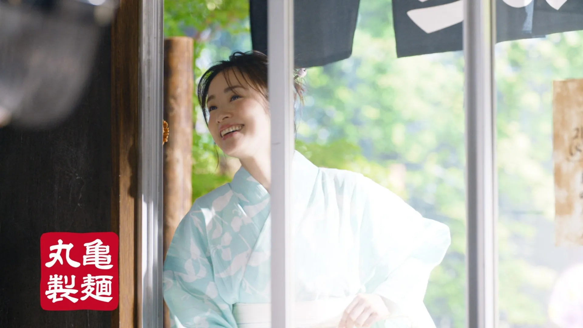 新しいTVCMには女優の上戸彩さんが出演