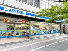 USJ×ローソンの特別ラッピング店舗が銀座にオープン！