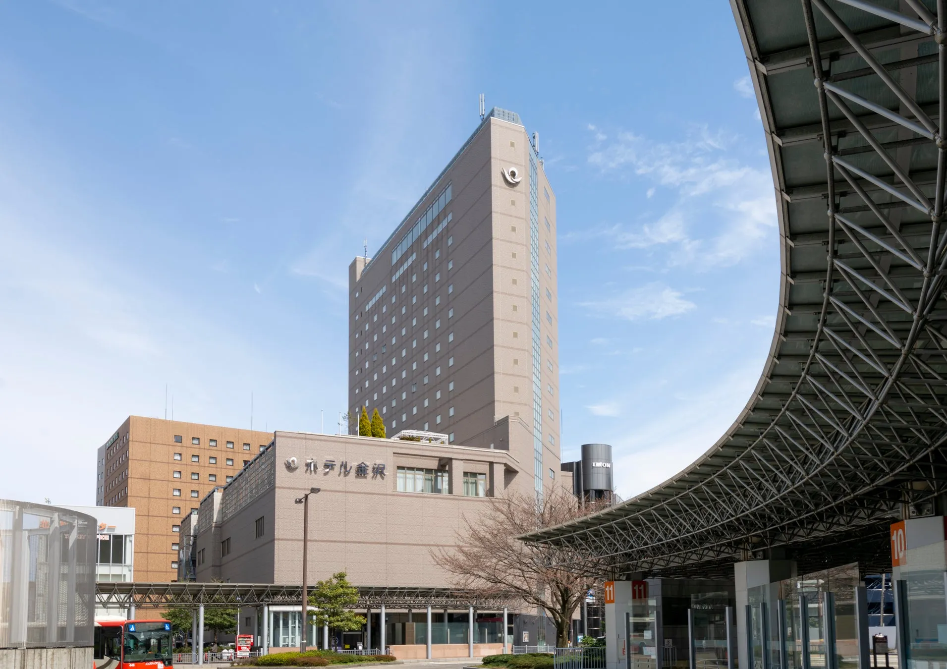 ホテル金沢の外観写真