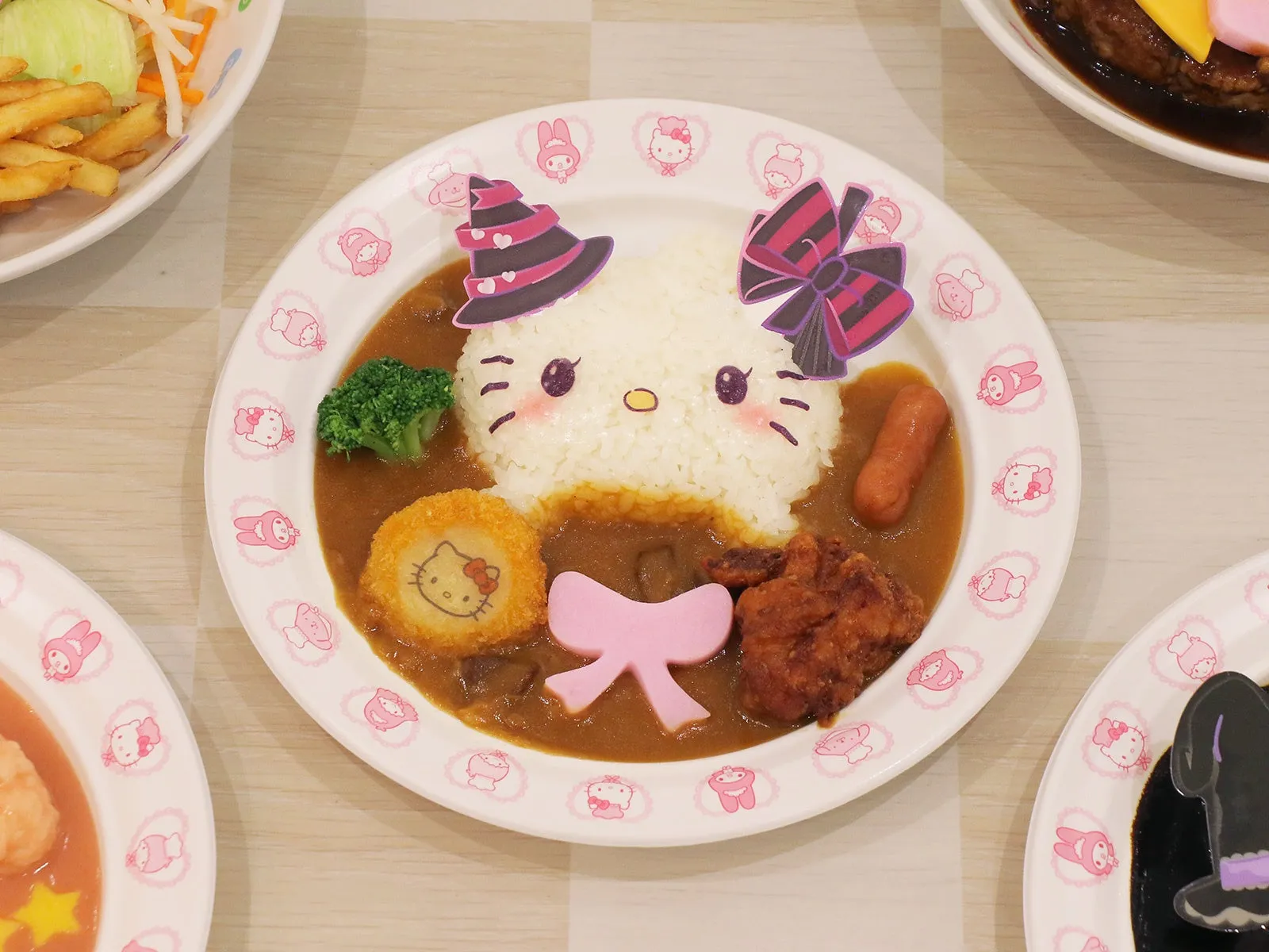 ハローキティのカレーライスプレート