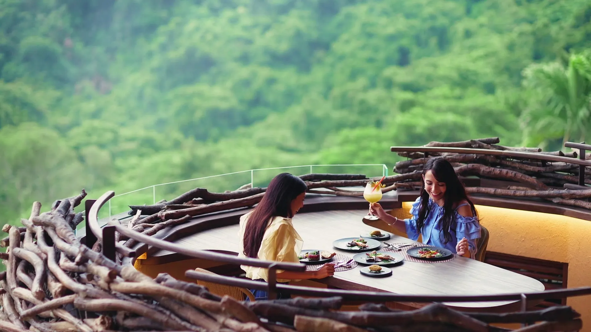 PANORAMA DINING（パノラマ ダイニング）