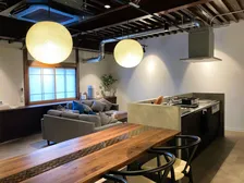 和歌山駅前に新たな宿「美園のおやど(ろ)」が開業、和のここち良さを享受する空間