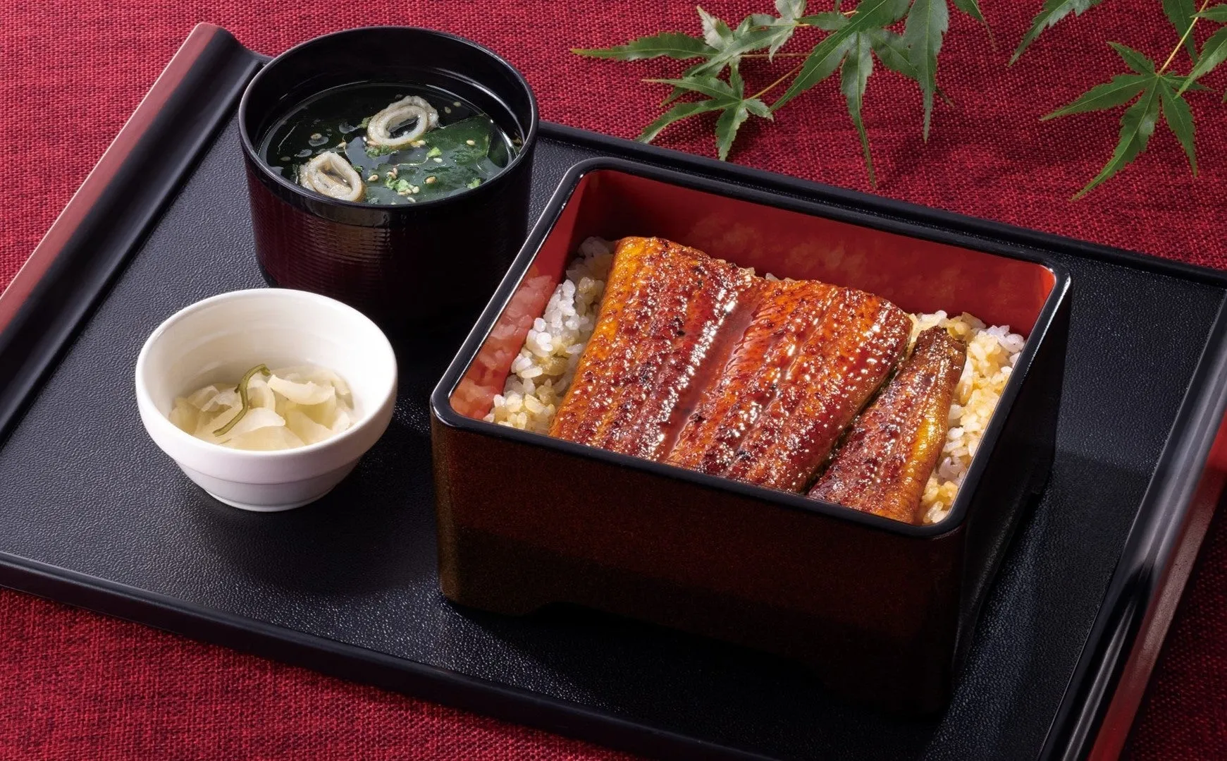 うな重(吸い物・漬物付き)の33%OFFクーポン案内画像