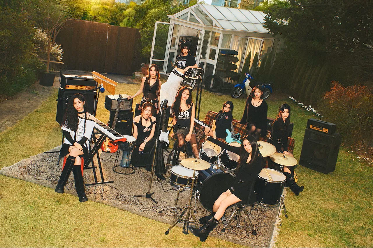 TWICE LOVELYS メンバー バンドセット 庭園