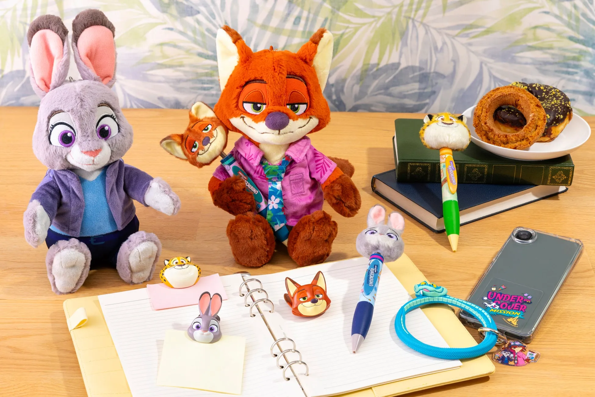 ズートピアのキャラクターグッズ、ジュディとニックのぬいぐるみ