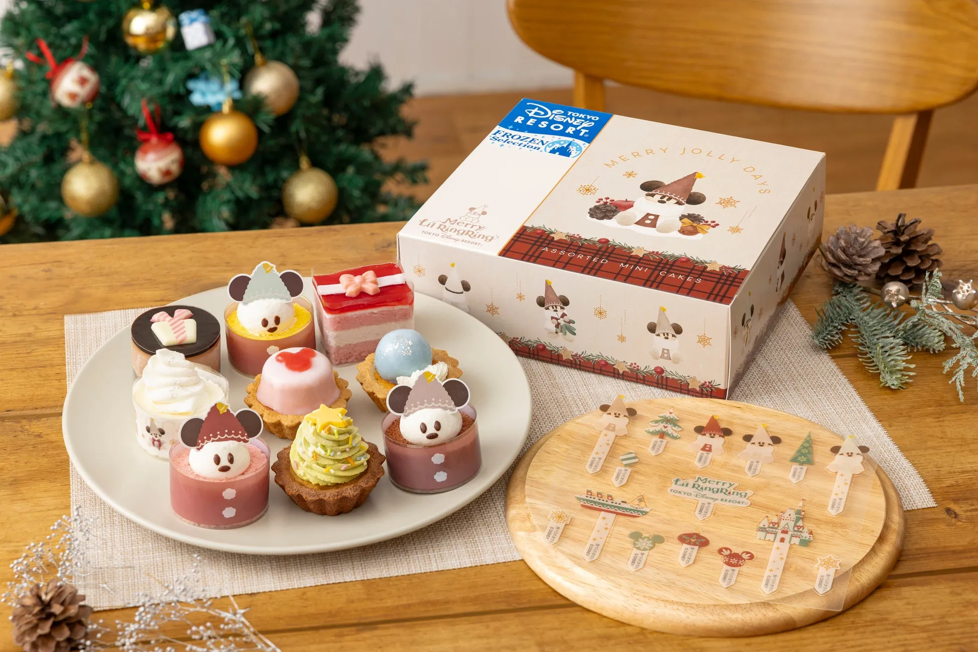 クリスマス限定のアソーテッド・ミニケーキ