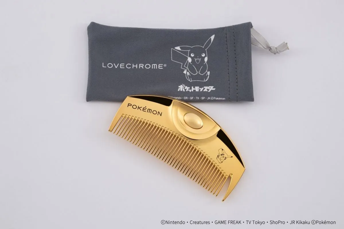 ピカチュウデザインのヘアコーム使用イメージ