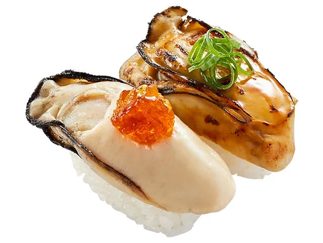 瀬戸内海産 蒸し牡蠣 食べ比べポン酢ジュレのせ・焦がし醤油炙り二貫290円(税込)