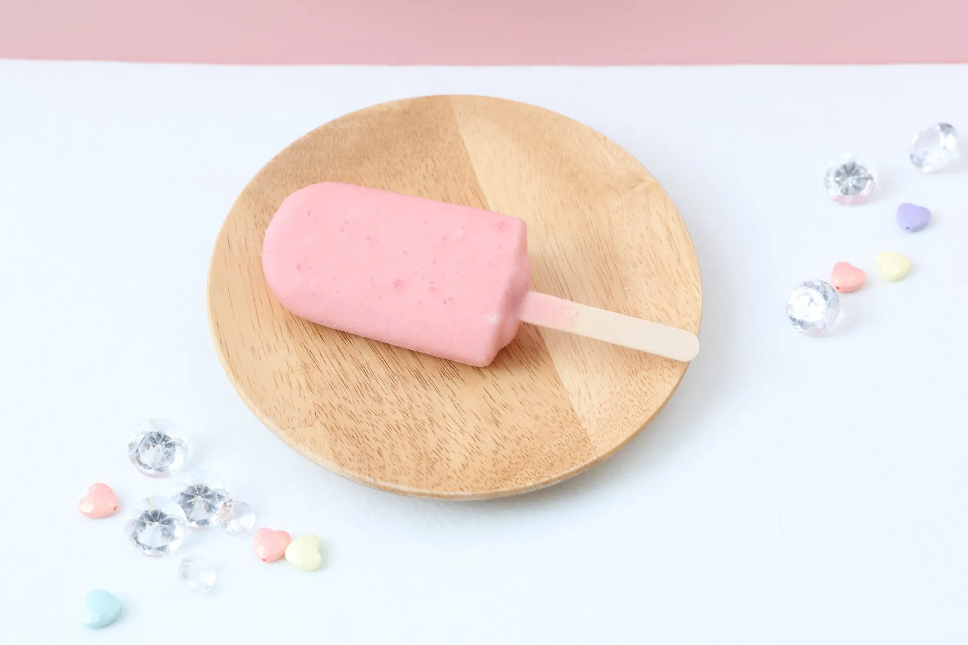 発売されるサクマ製菓 いちごみるくアイスバーの写真