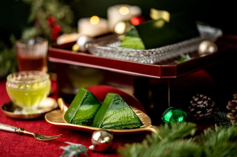 祇園辻利のクリスマスケーキ「抹茶ショコラノエルプレミアム」のイメージ写真