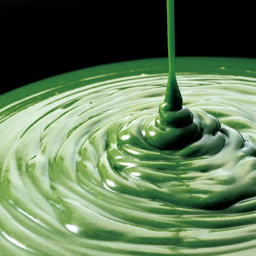 2層目:焙煎抹茶塩ガナッシュのほろ苦く塩味が効いた層