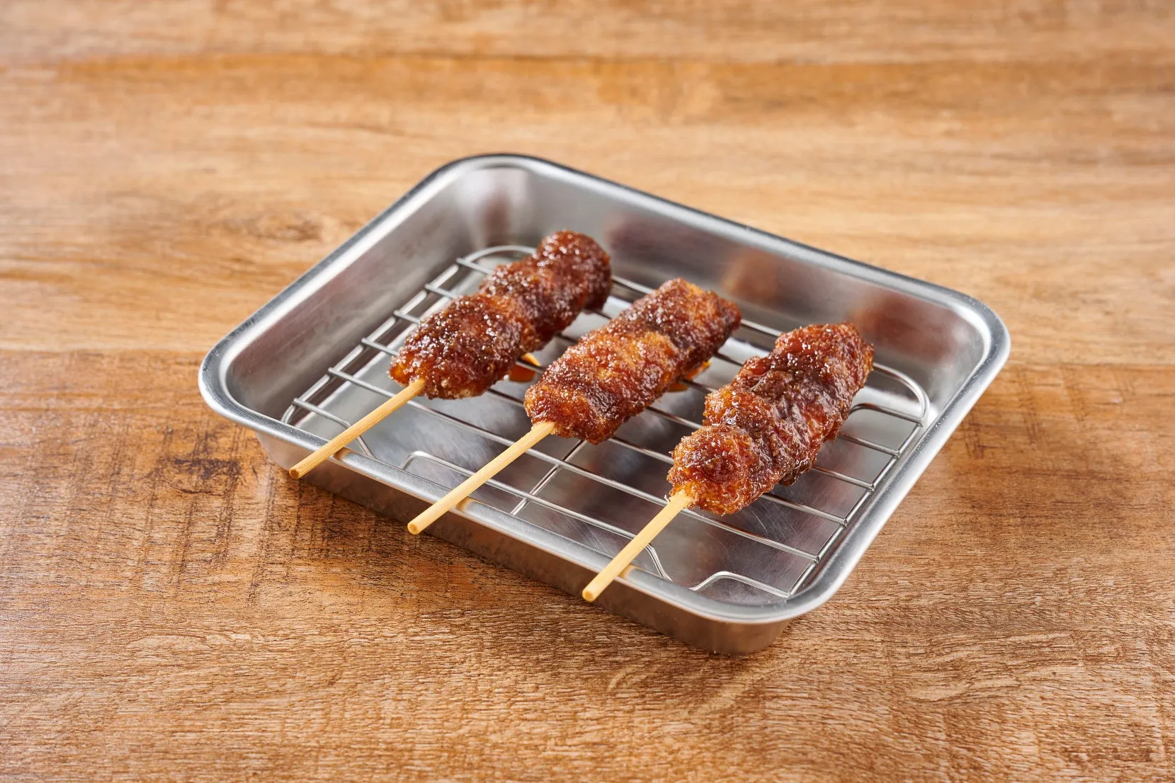 無限ニンニクホルモン串の串カツ盛り合わせ