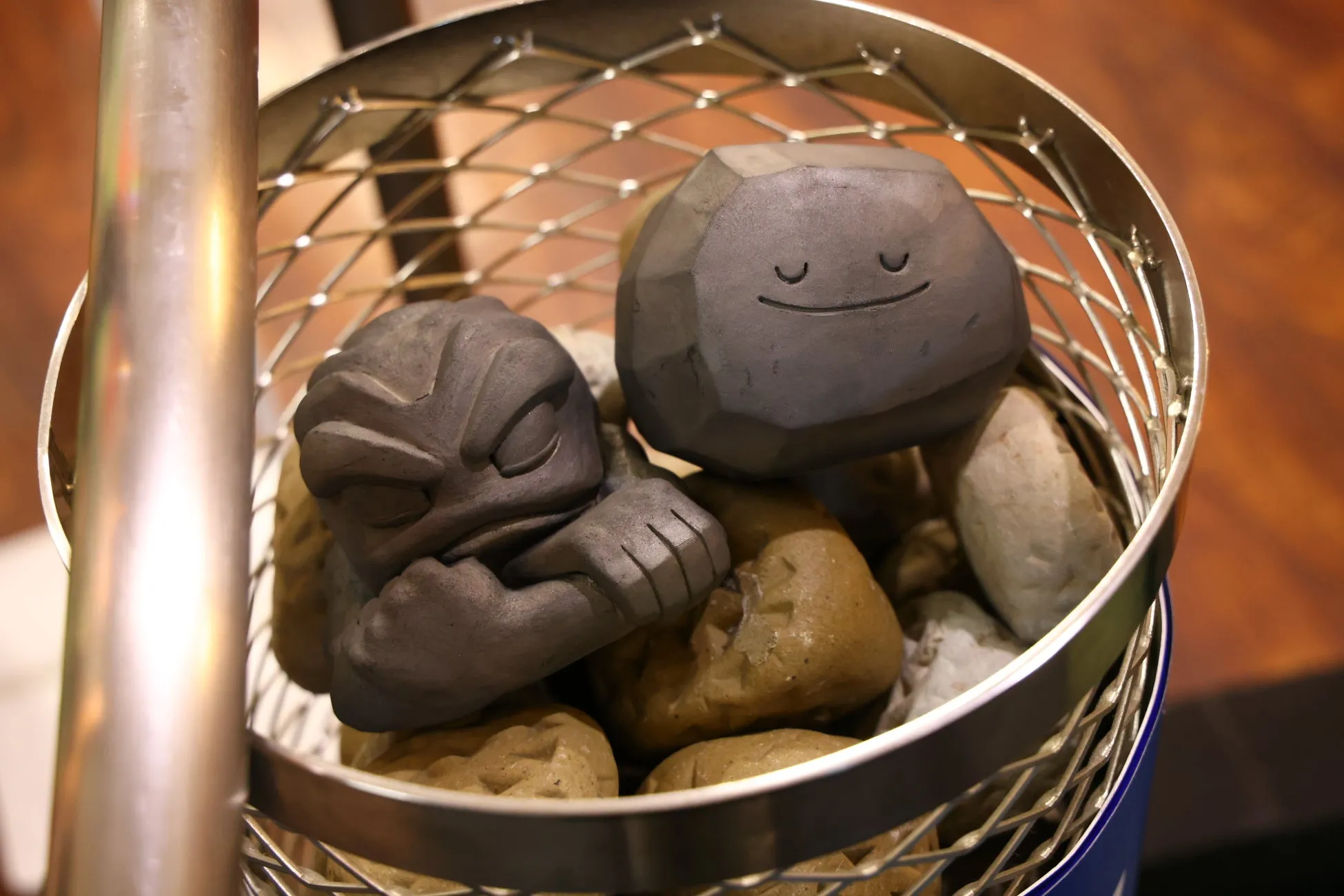 イシツブテ/メタモン型のサウナストーンアップ