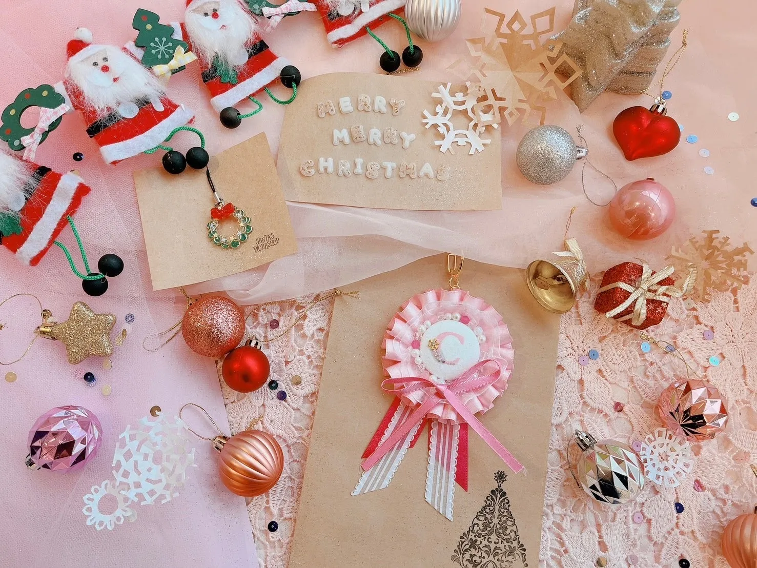 クリスマス装飾とカード