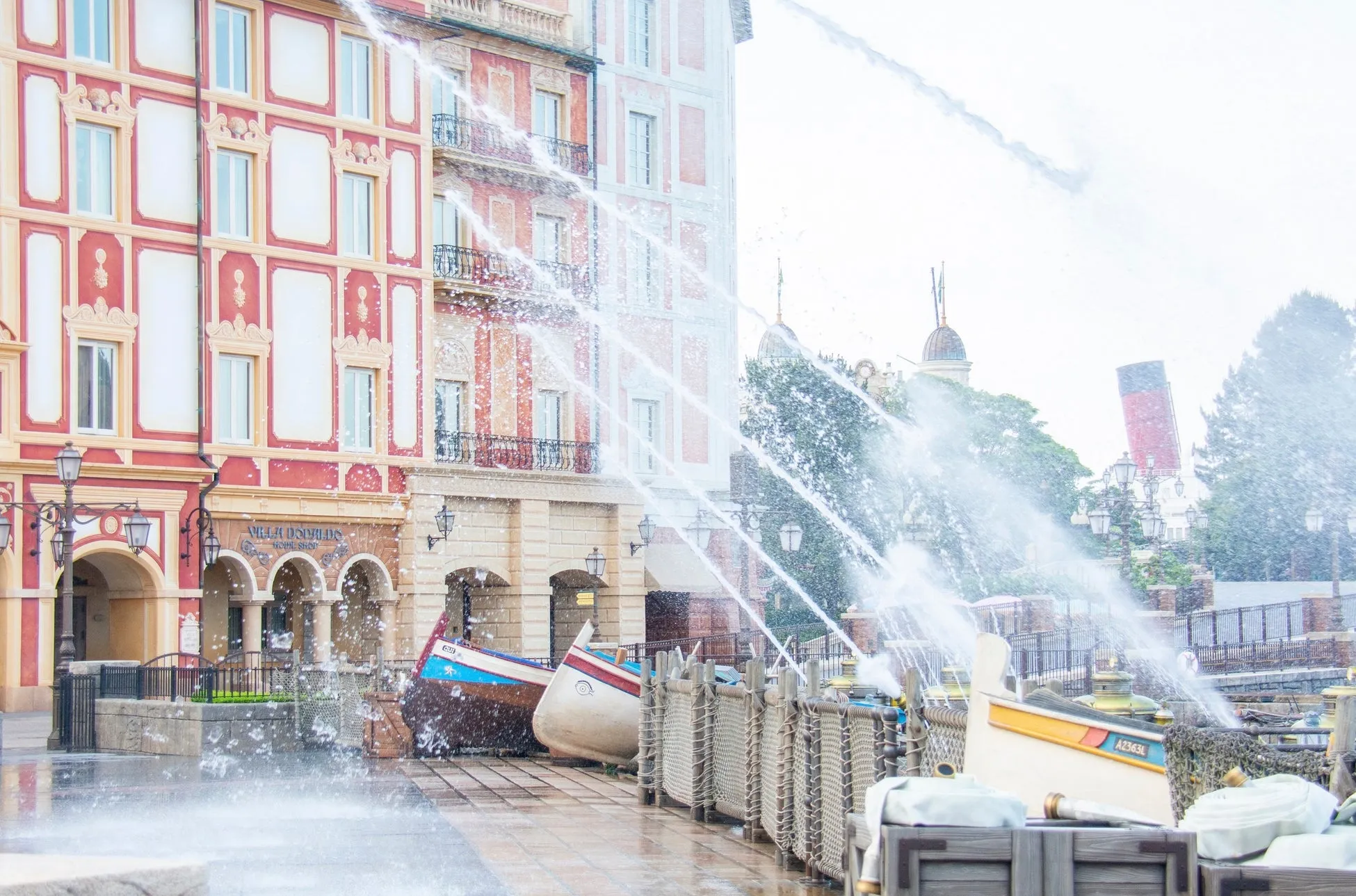 東京ディズニーシーのウォーターフロントパークと噴水