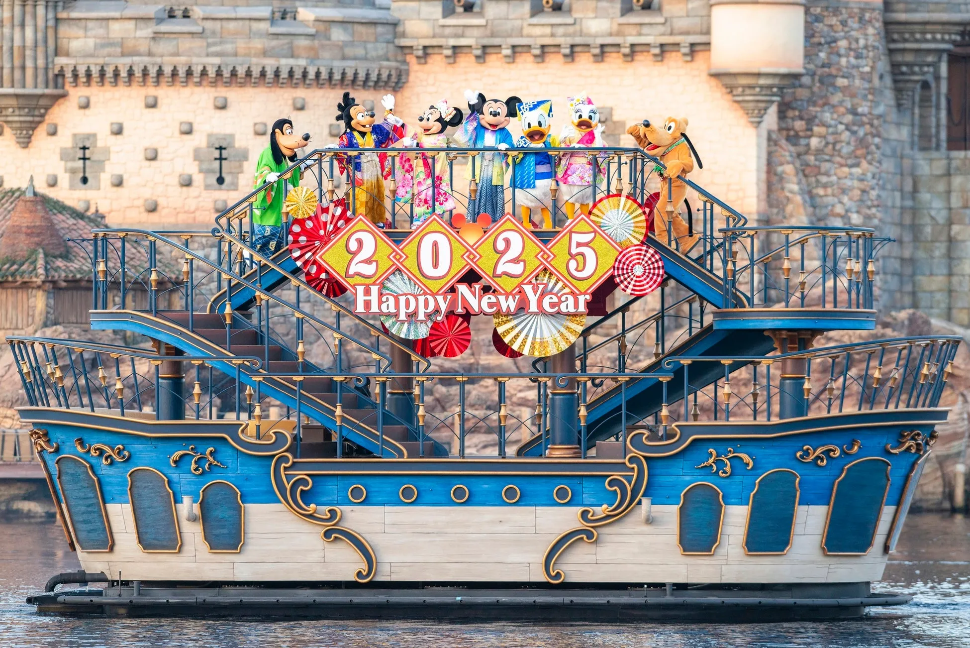 東京ディズニーシーの新年パレード2025