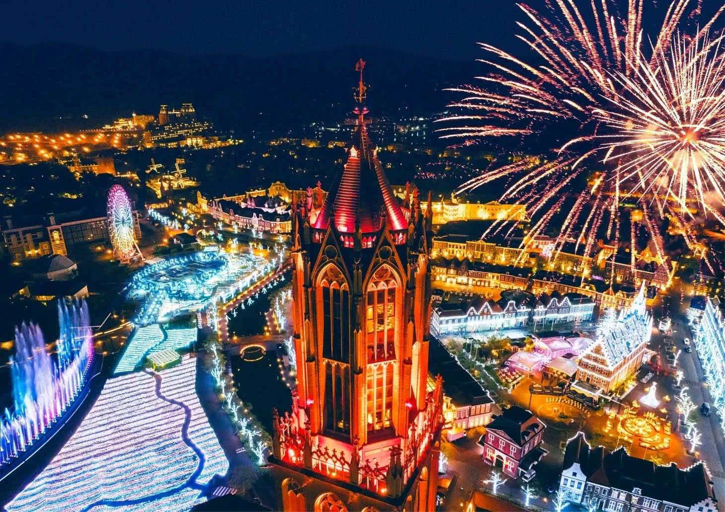 ハウステンボスの夜景と花火