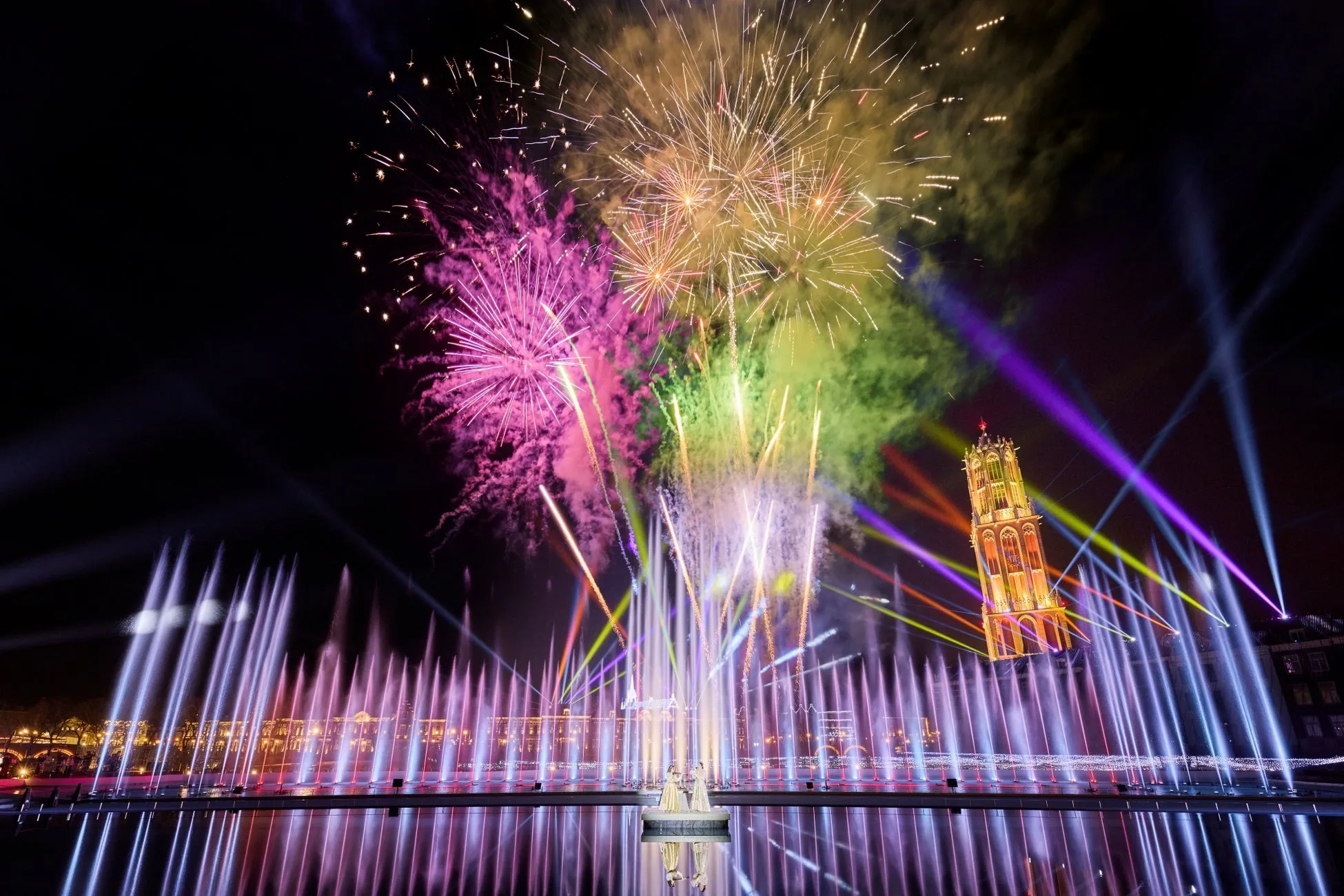 ハウステンボスの花火とイルミネーションショー