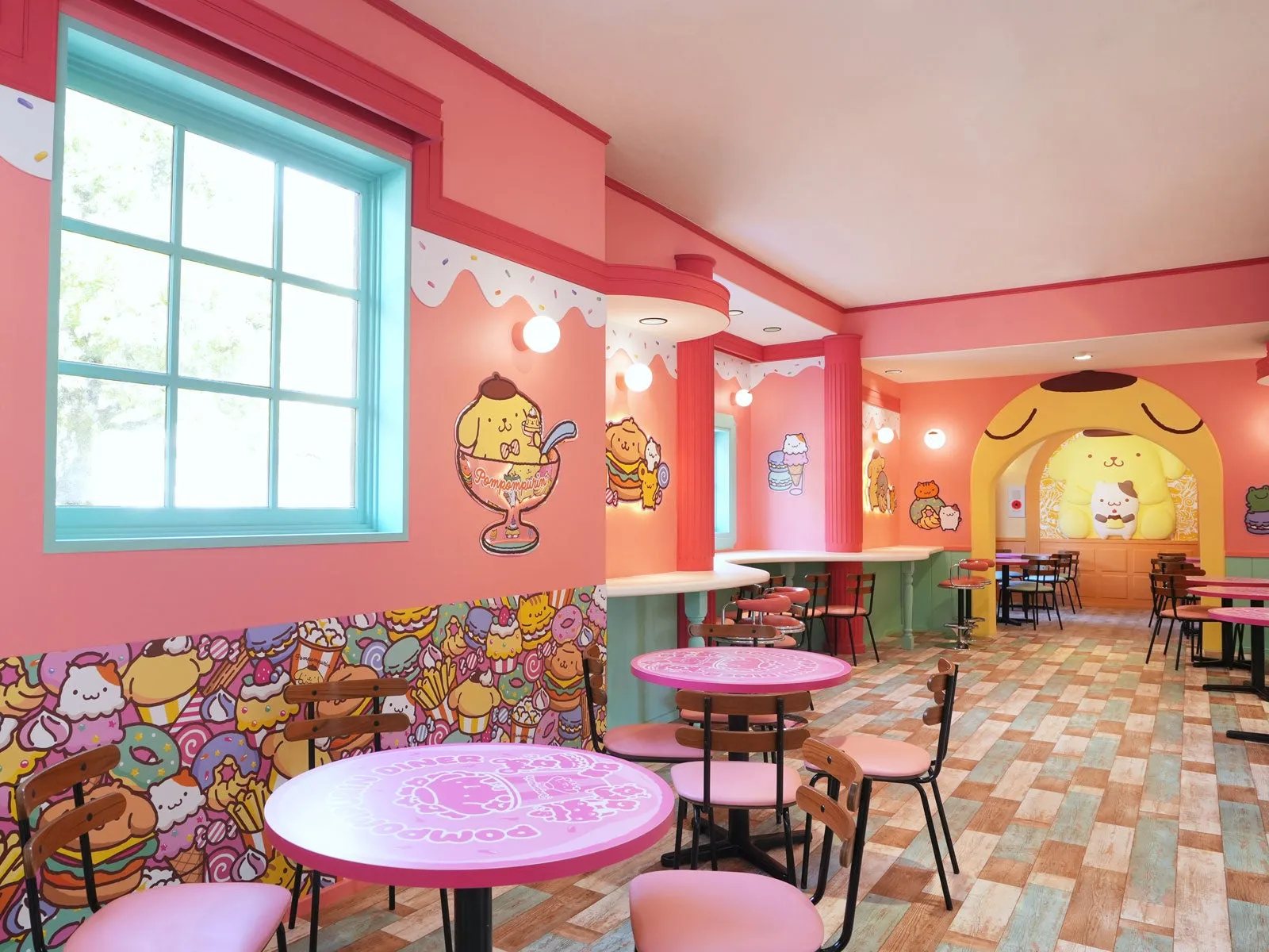 ポムポムプリン30周年記念カフェの内装