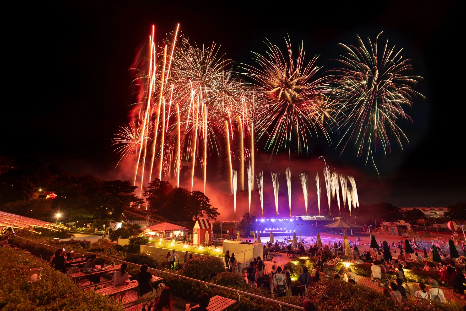 西武園ゆうえんちの夜の花火