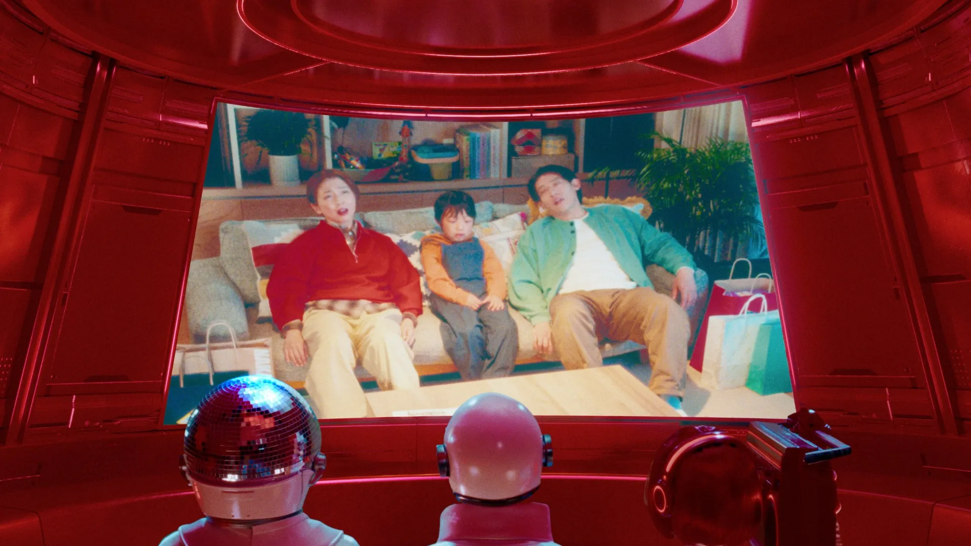 ハット星人の宇宙船でのCMシーン