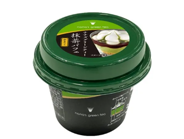nana's green tea 抹茶パフェのカップ