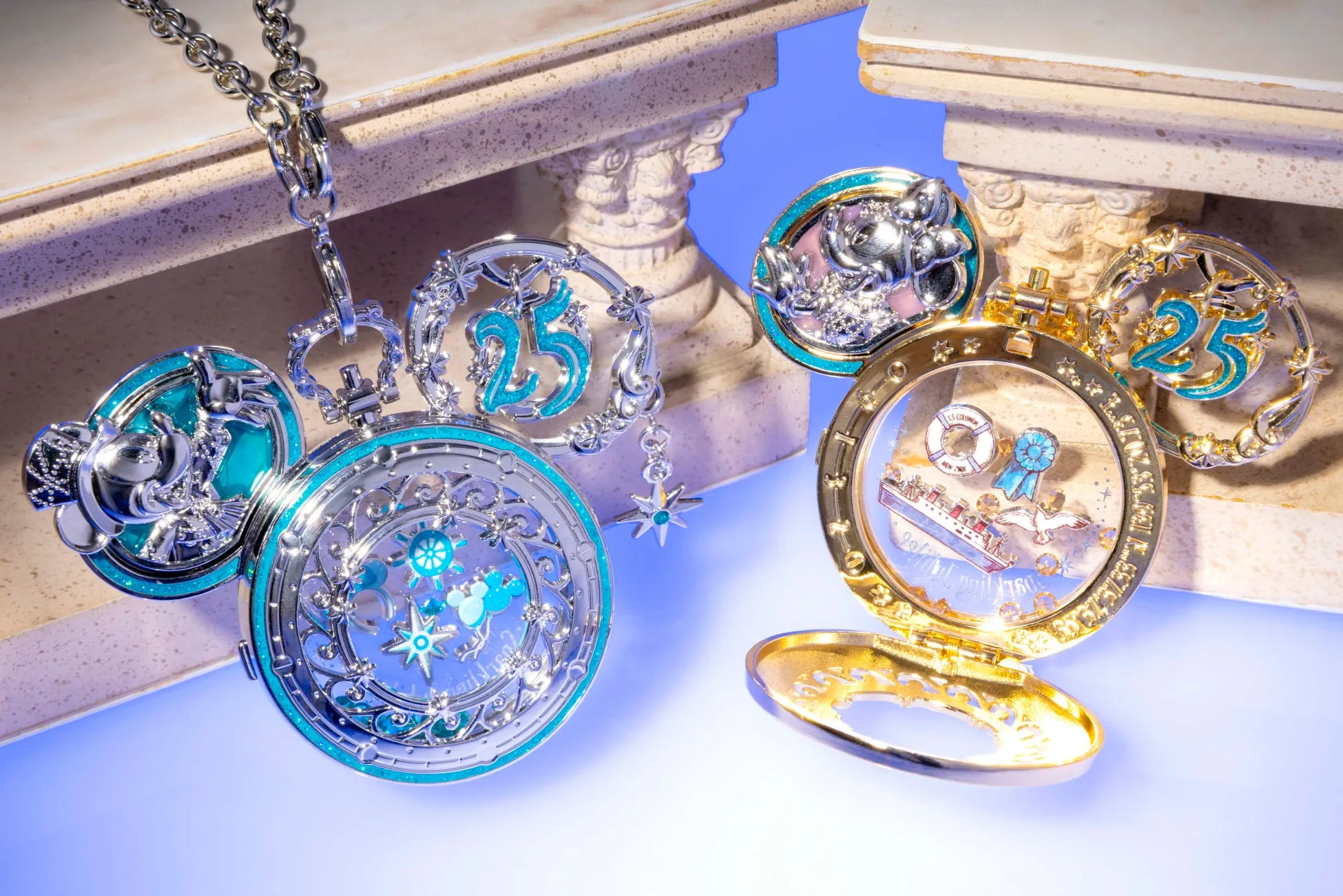 ディズニーシー25周年記念ペンダントと懐中時計