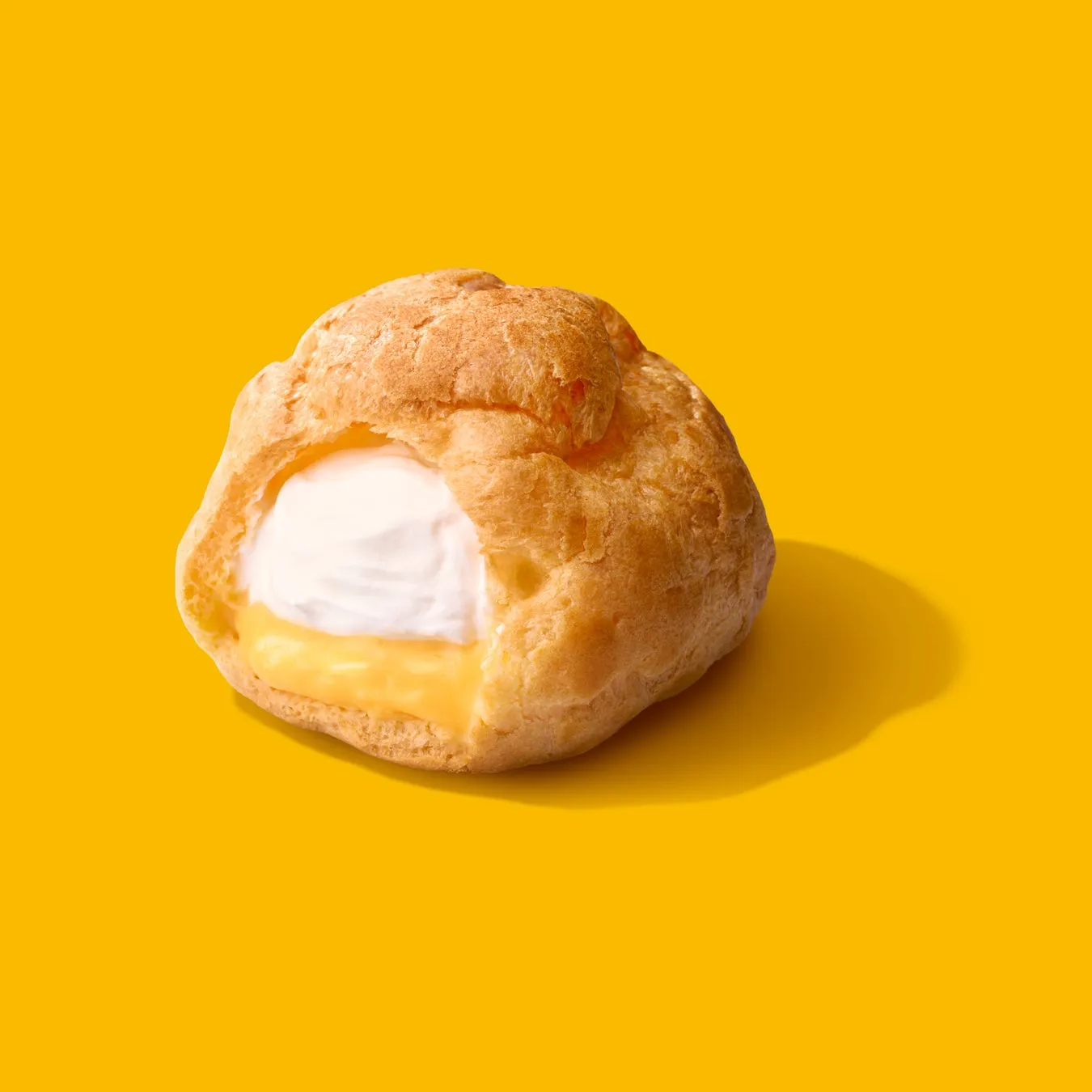 クリームたっぷりのシュークリーム