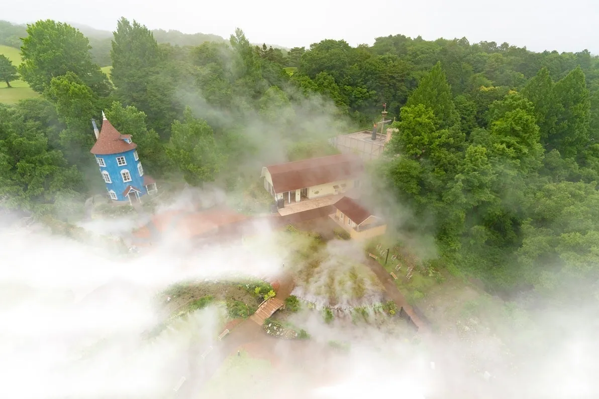 ムーミンバレーパークの霧と水しぶき