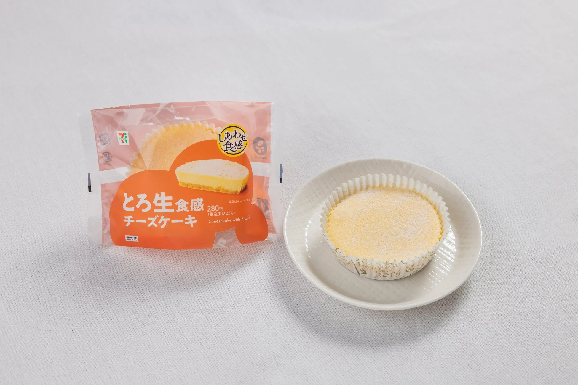 とろ生食感チーズケーキとパッケージ