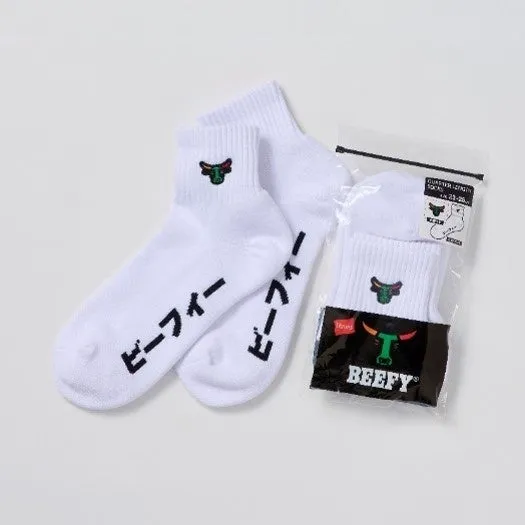 セブン-イレブンとヘインズのコラボBEEFYソックス