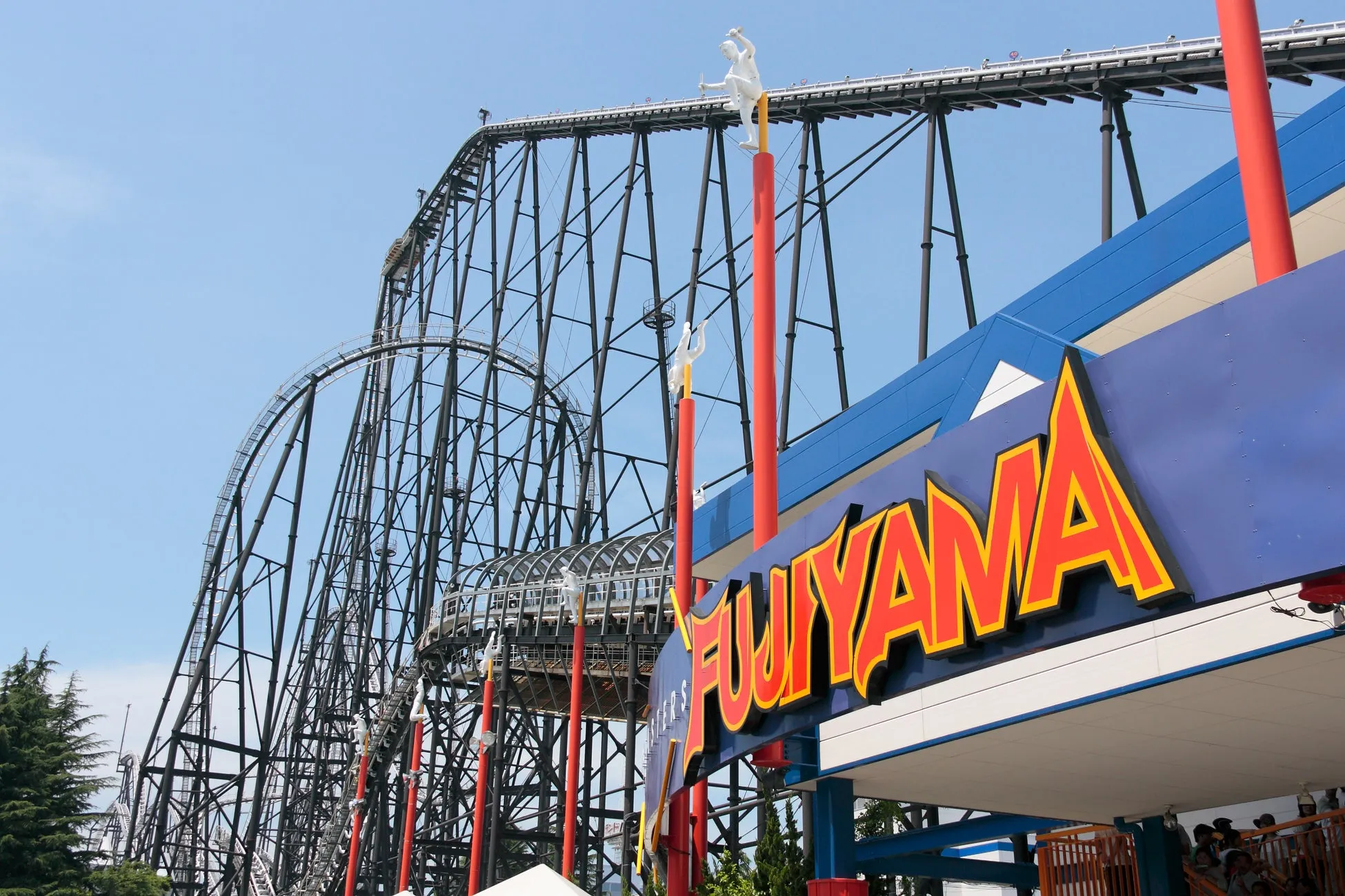 富士急ハイランドのFUJIYAMAジェットコースター