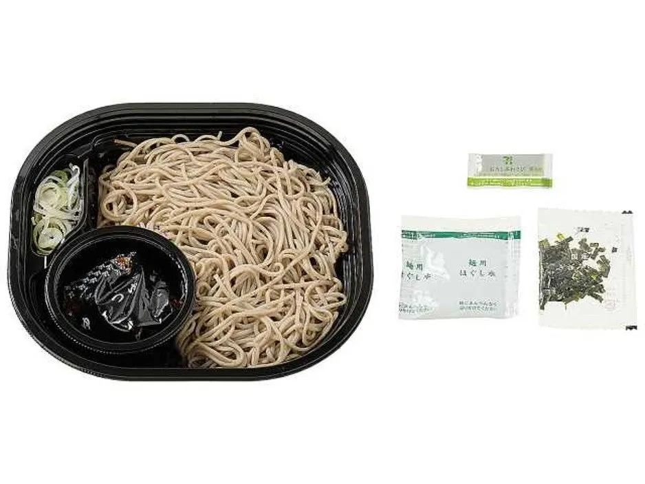 冷たい蕎麦セットの画像