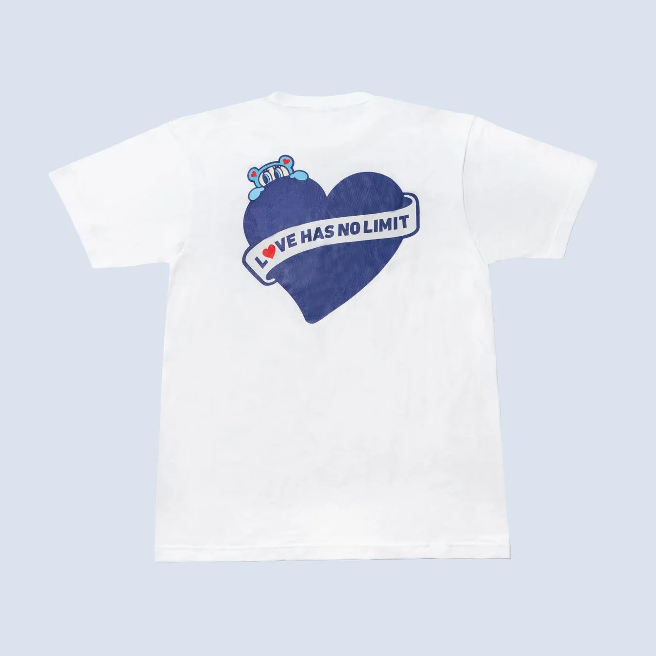 ANGEL BLUE×LOVE HAS NO LIMITコラボTシャツ、青いクマのデザイン裏