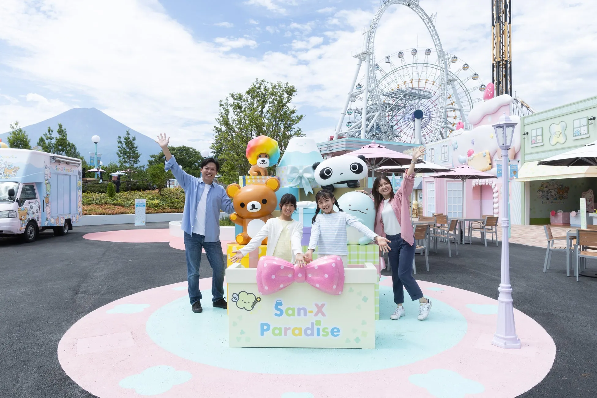 サンエックス パラダイス開業記念のテーマパーク風景