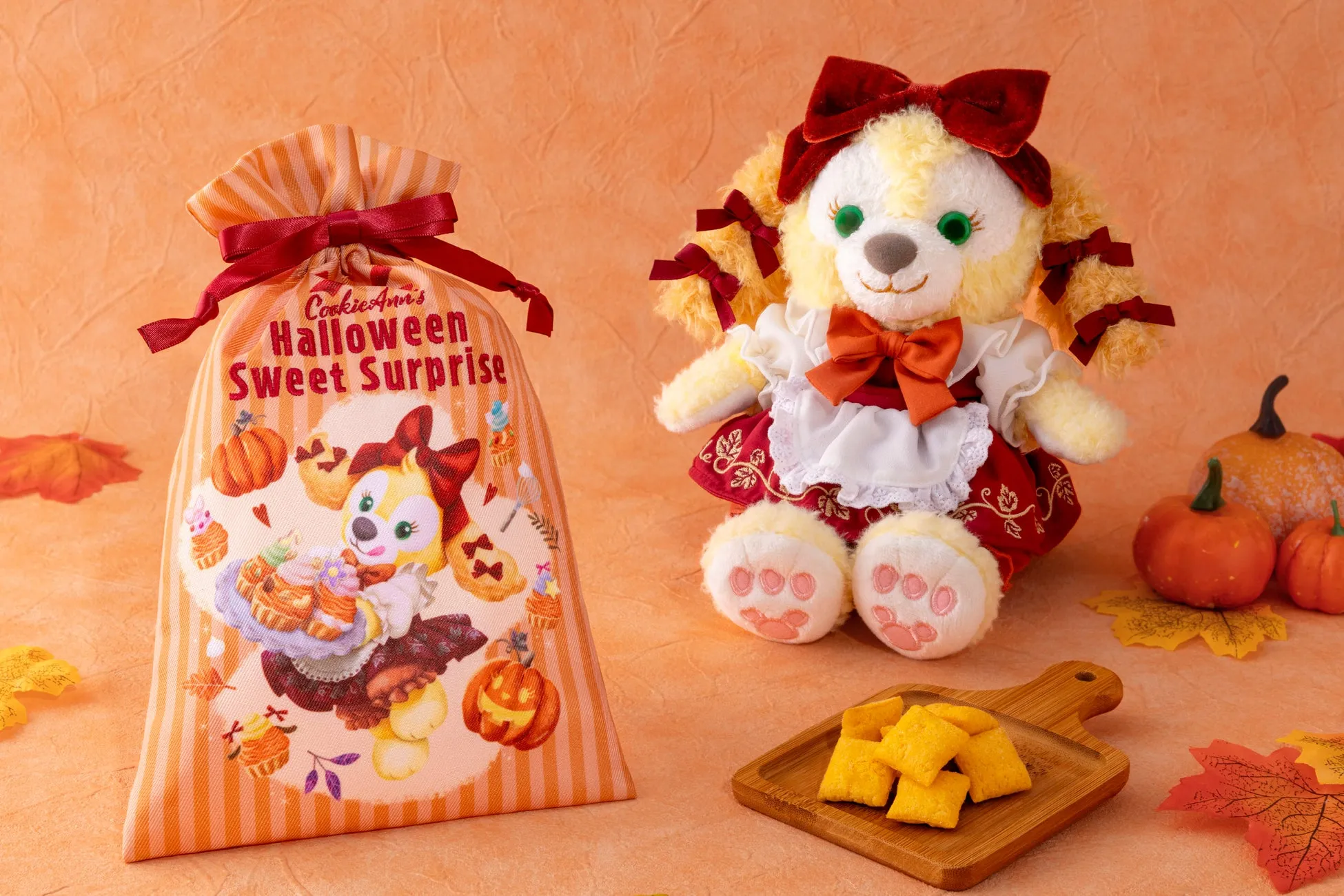 ダッフィー&フレンズのハロウィーンぬいぐるみとお菓子