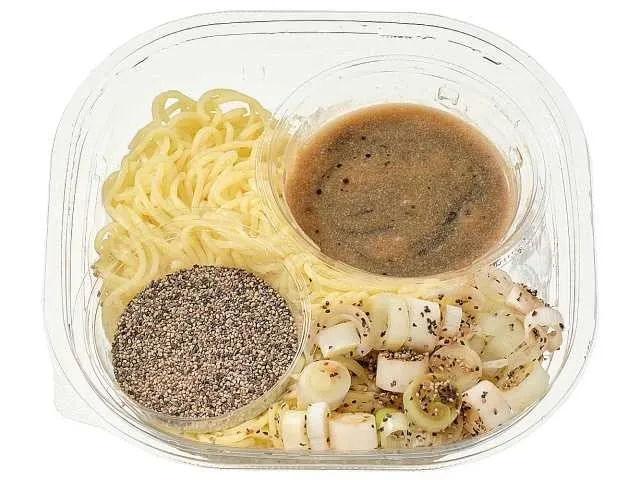 冷やしコショウそばのパッケージ