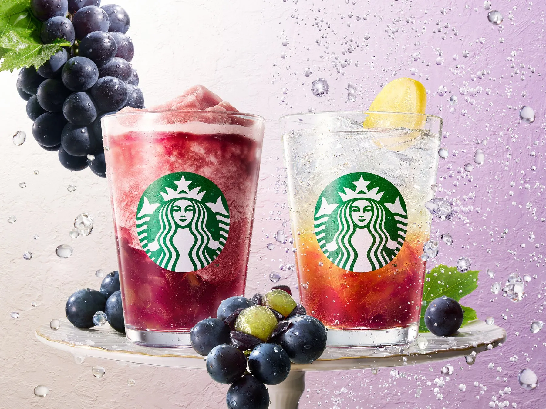 スターバックスの巨峰ビバレッジ2種