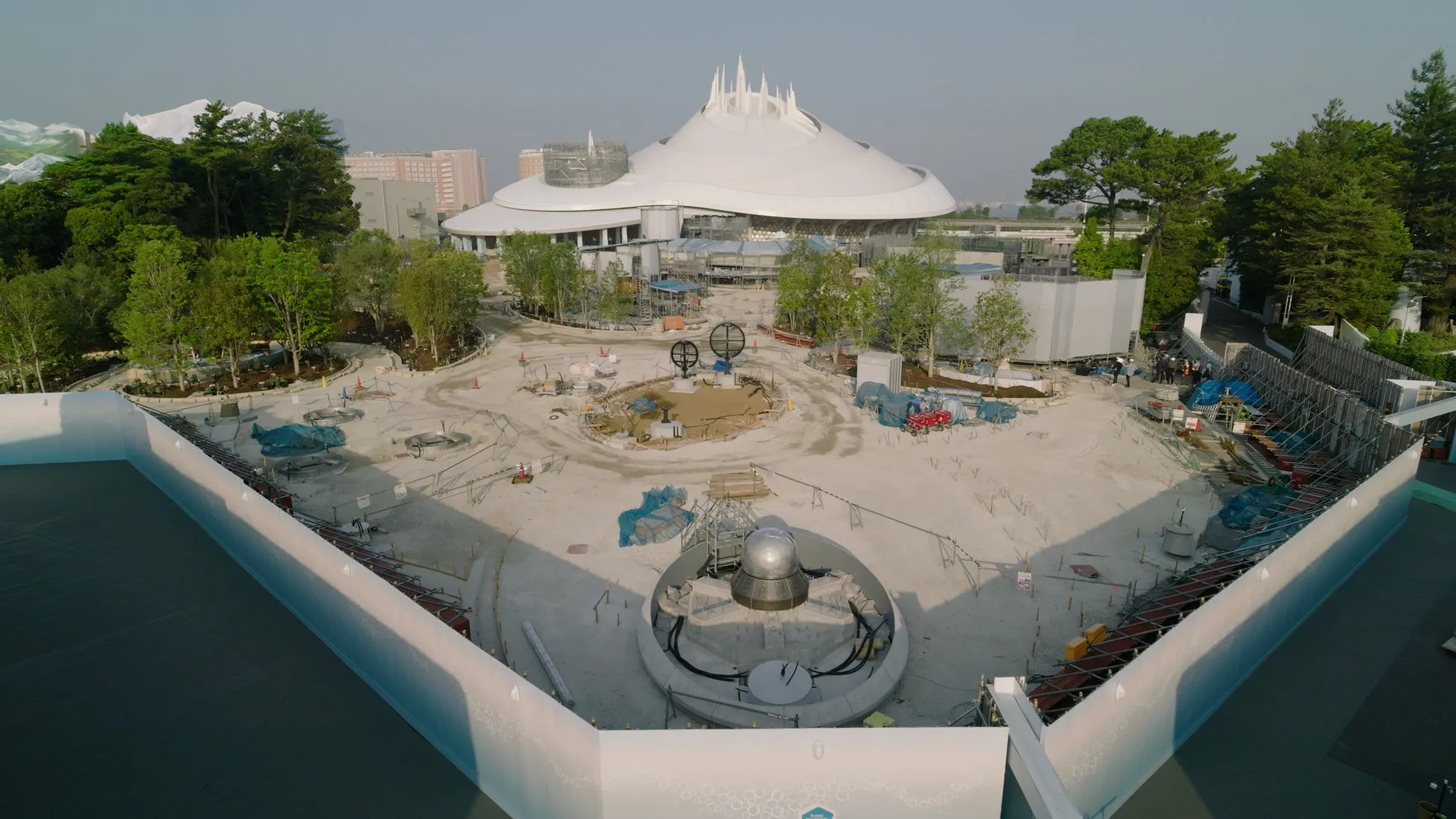 東京ディズニーランド トゥモローランド 工事中のスペース・マウンテン