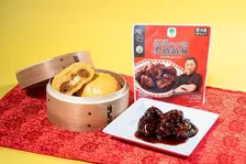 菰田欣也シェフ監修！ファミマ新作「麻辣チーズ肉まん」と「黒酢酢豚」が登場