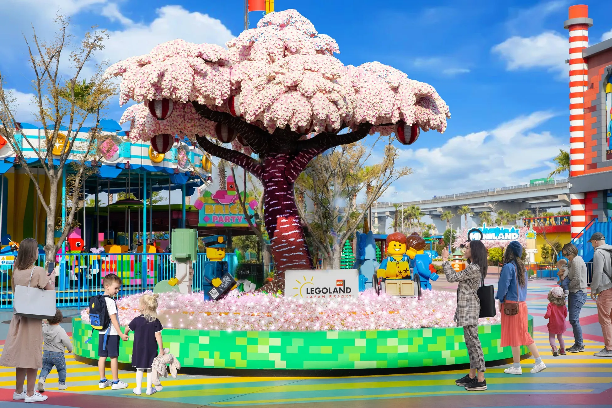 レゴランドの桜の木と人々