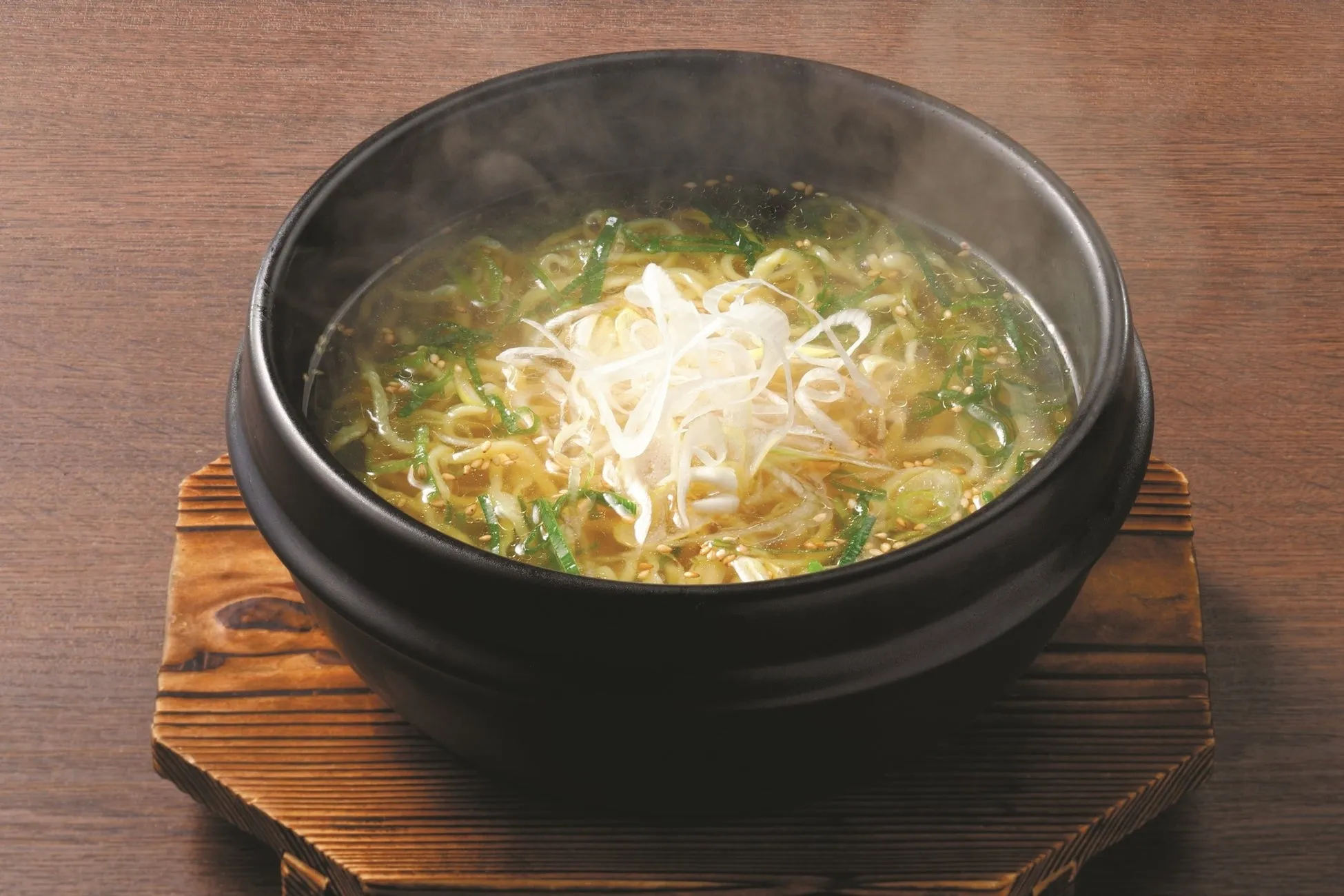 石鍋ごまねぎ塩ラーメン:やさしい味わい